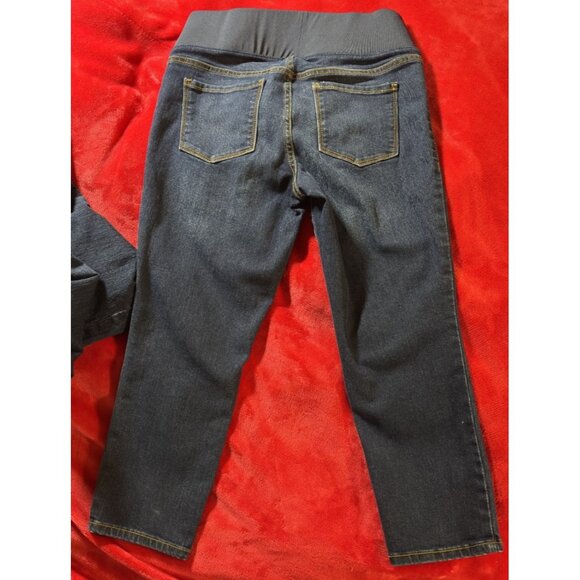 Old Navy Maternity Bundle - Size Small - 4 Pieces - Jeans, Pajamas, Tank Top - Picture 6 of 11